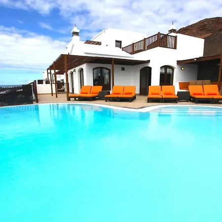 Elegant Oceano Once - Beautiful 5 Bedrooms Private Pool וילה פלאיה בלנקה
