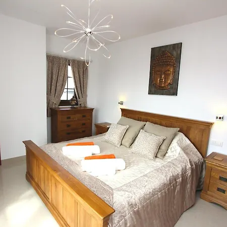 Elegant Oceano Once - Beautiful 5 Bedrooms Private Pool וילה *